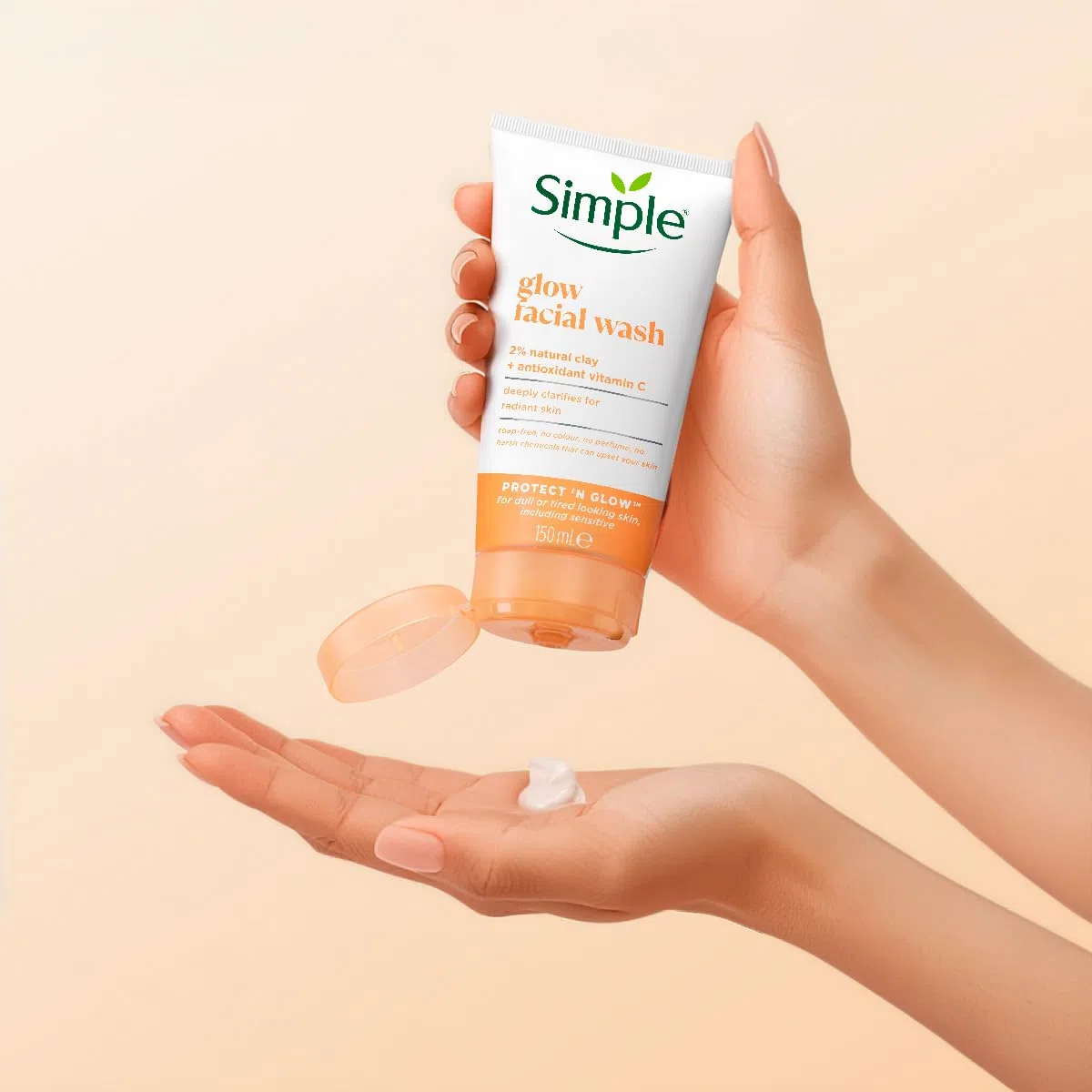 Simple Protect 'N' Glow Express Glow - Esmalte exfoliante para piel radiante (150 ml)
