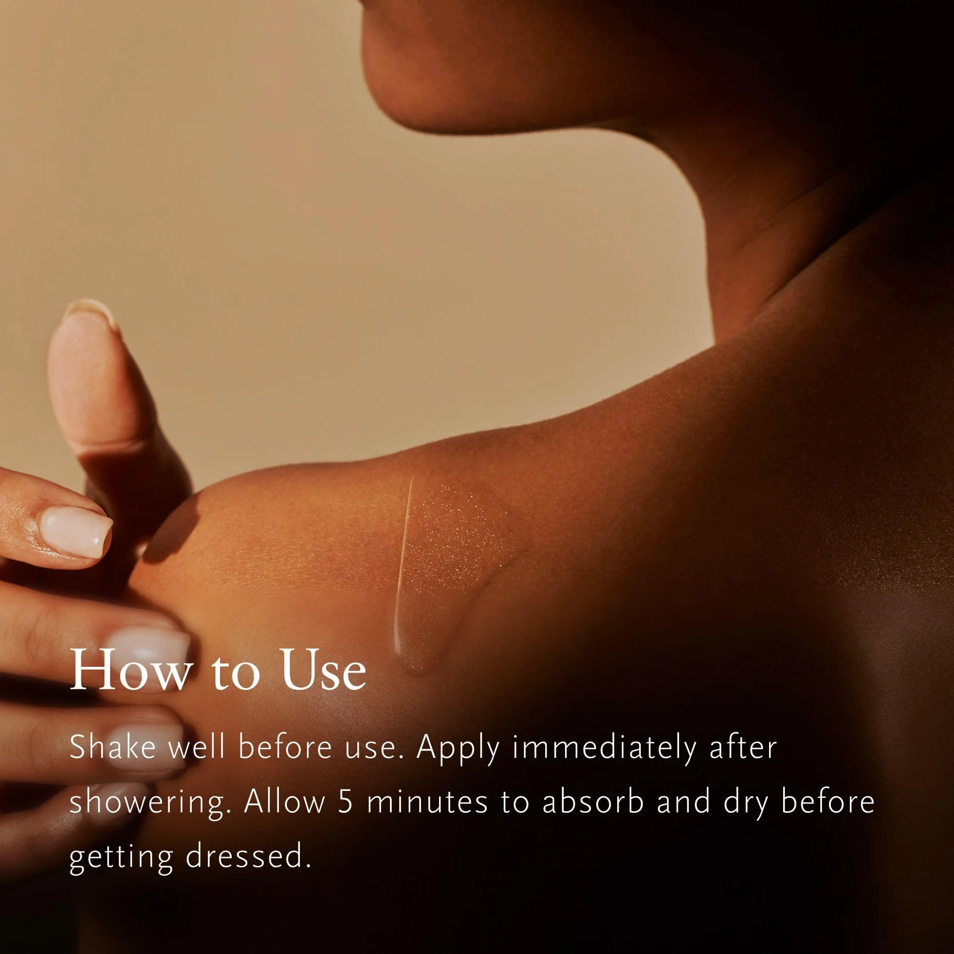RITUALS Shimmer Body Oil The Ritual of Karma, Aceite Corporal Iluminador para una Piel Radiante con Flor de Loto, Extracto de Té Blanco y Aceites Nutritivos, 100 ml