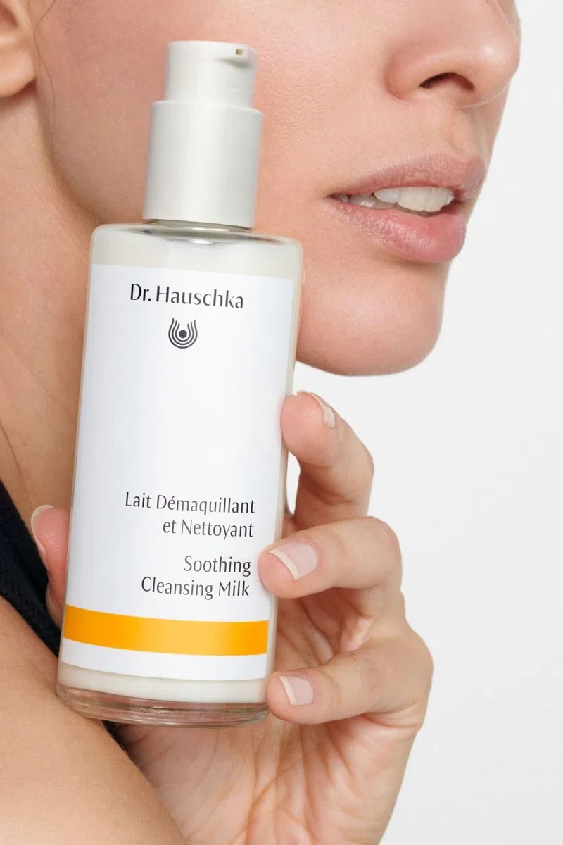 Dr. Hauschka Soothing Leche Limpiadora - 145 ml