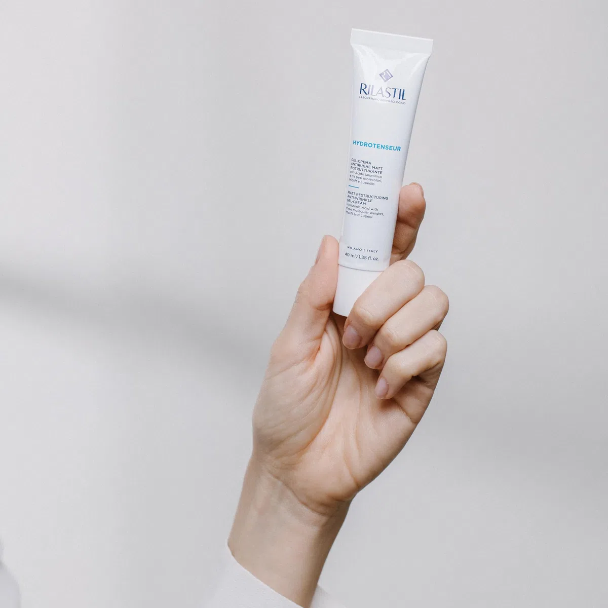 Rilastil - Hydrotenseur Gel - Crema Reestructurante, Antiarrugas y Antimanchas con Ácido Hialurónico, Hidrata, Rellena y Repara, Para Todo Tipo de Pieles - 40 ml