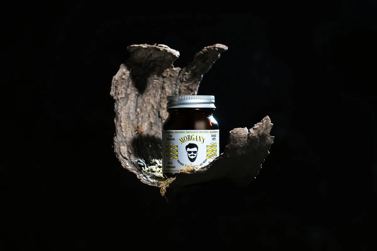 Morgan's Pomade Cera para Barba y Bigote con Ingredientes Naturales, Modela y Acondiciona la Barba con Aceite de Jojoba, Aroma Masculino 50g