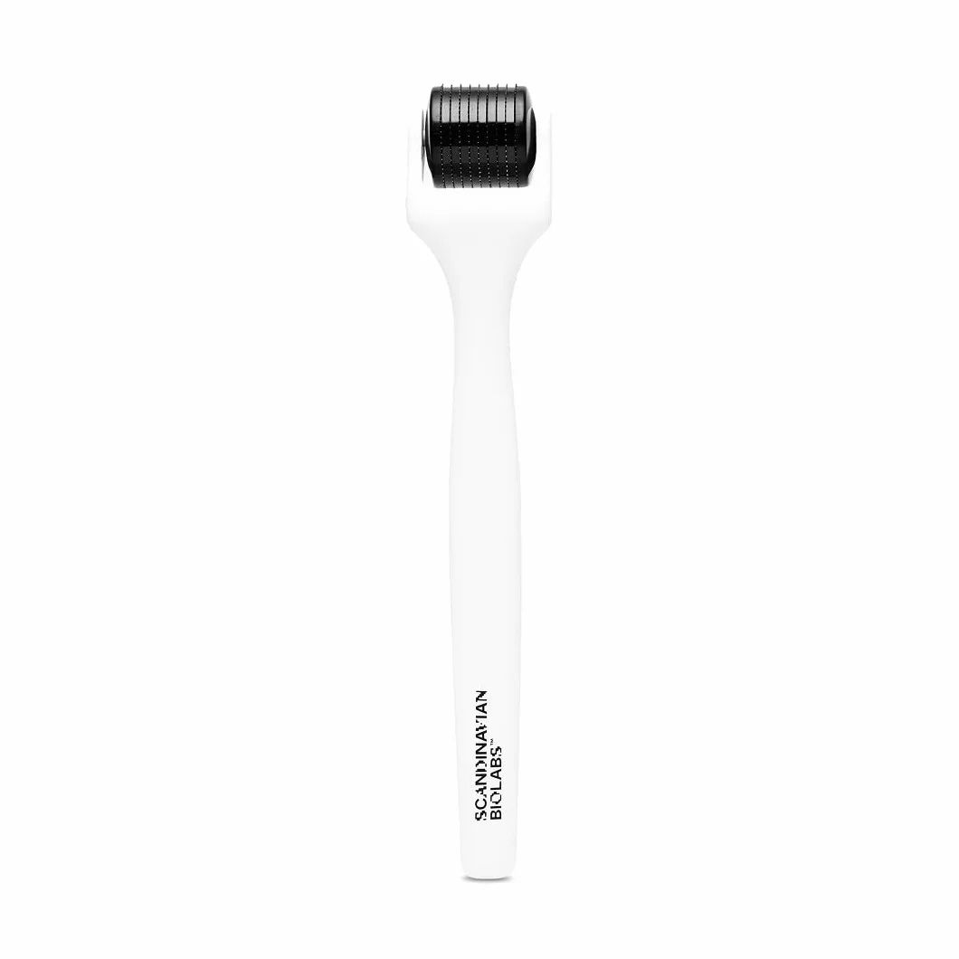 Scandinavian Biolabs Scalp Activating Roller – estimula el cuero cabelludo, favorece una apariencia más densa, microagujas de titanio de grado médico, mejora la absorción del sérum