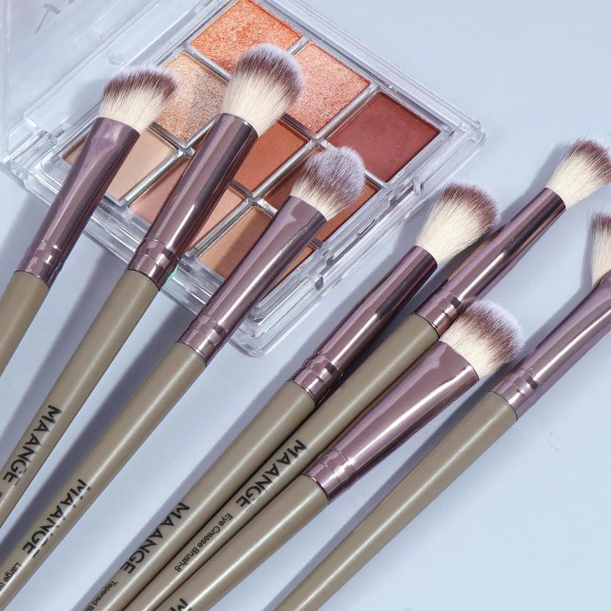 MAANGE Juego de 49 brochas de maquillaje, juego de herramientas de maquillaje multifuncionales con brochas de maquillaje, brochas de maquillaje, bolsa de brochas de maquillaje (champán)