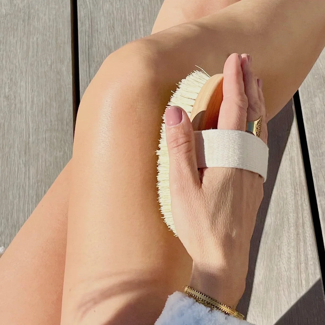 Cepillo seco de drenaje linfático – Dry Brushing antielilitis, exfoliación natural, energía – Cerdas de Jabali suaves & Madera de Haya – Made in Germany