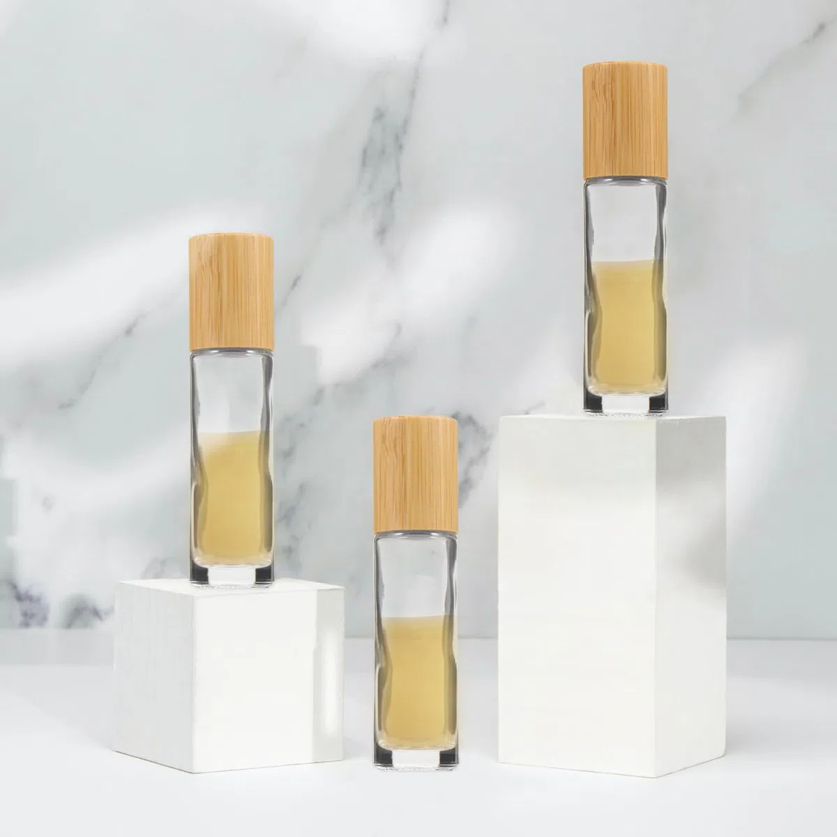 OUNONA Botellas Roll-on De Vidrio De 3.38In Para Aceites Esenciales Y Perfumes Mini Botellas Recargables Transparentes Antifugas Para Viajes Y Uso Diario