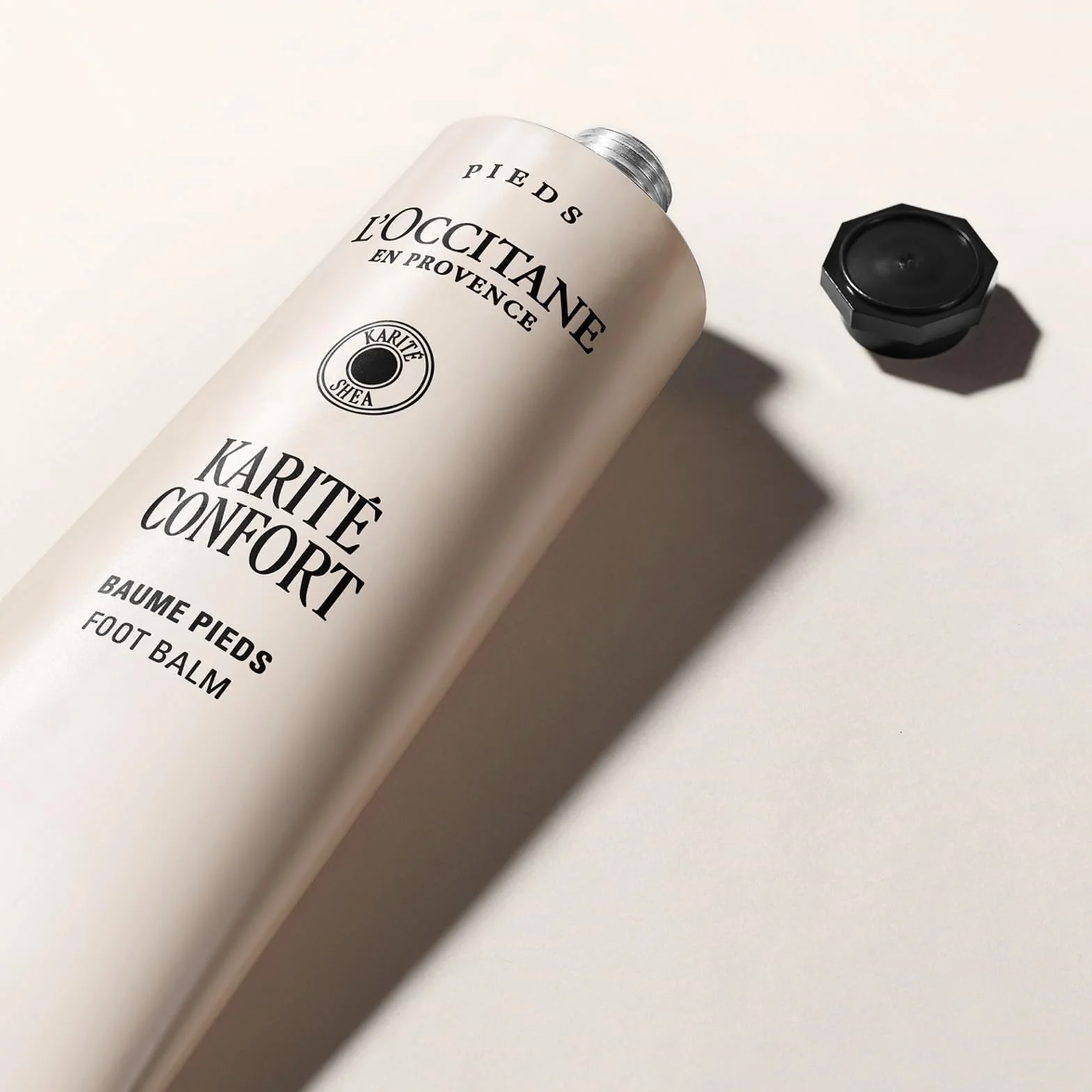 L'OCCITANE - Bálsamo de Pies Intense Karité Confort - 150 ml - Nutre y repara - Fabricado en Francia