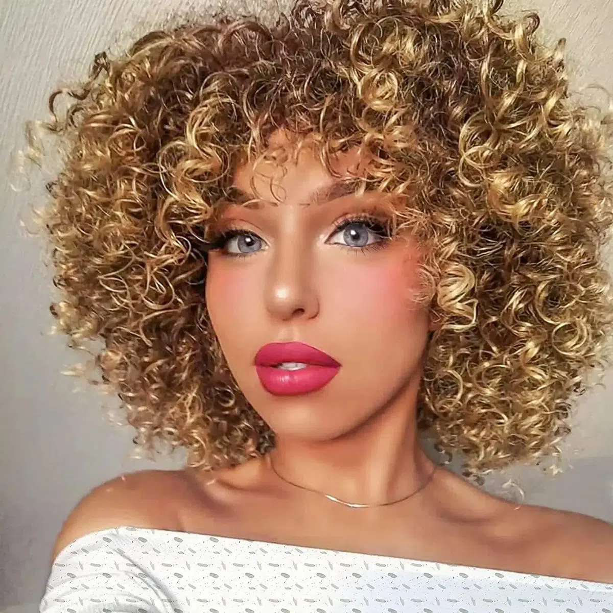 Peluca Afro Marrón Rubio Brasileño Sintético Rizado Pelo Natural para Mujeres, con Flequillo, Pelucas Cortas para Mujeres Negras