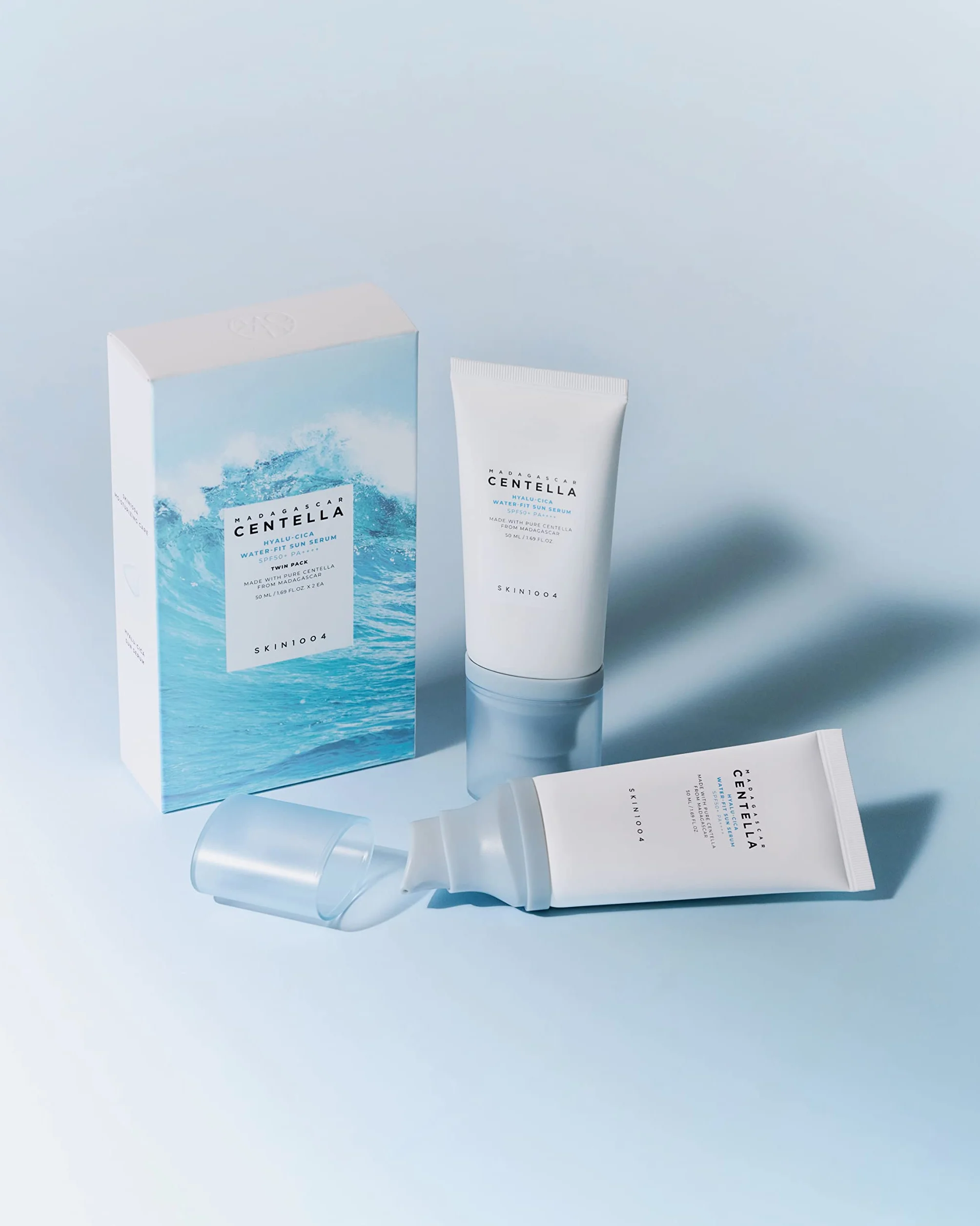 SKIN1004 Madagascar Centella Hyalu-Cica Water-Fit Sun Serum Set (2 piezas)