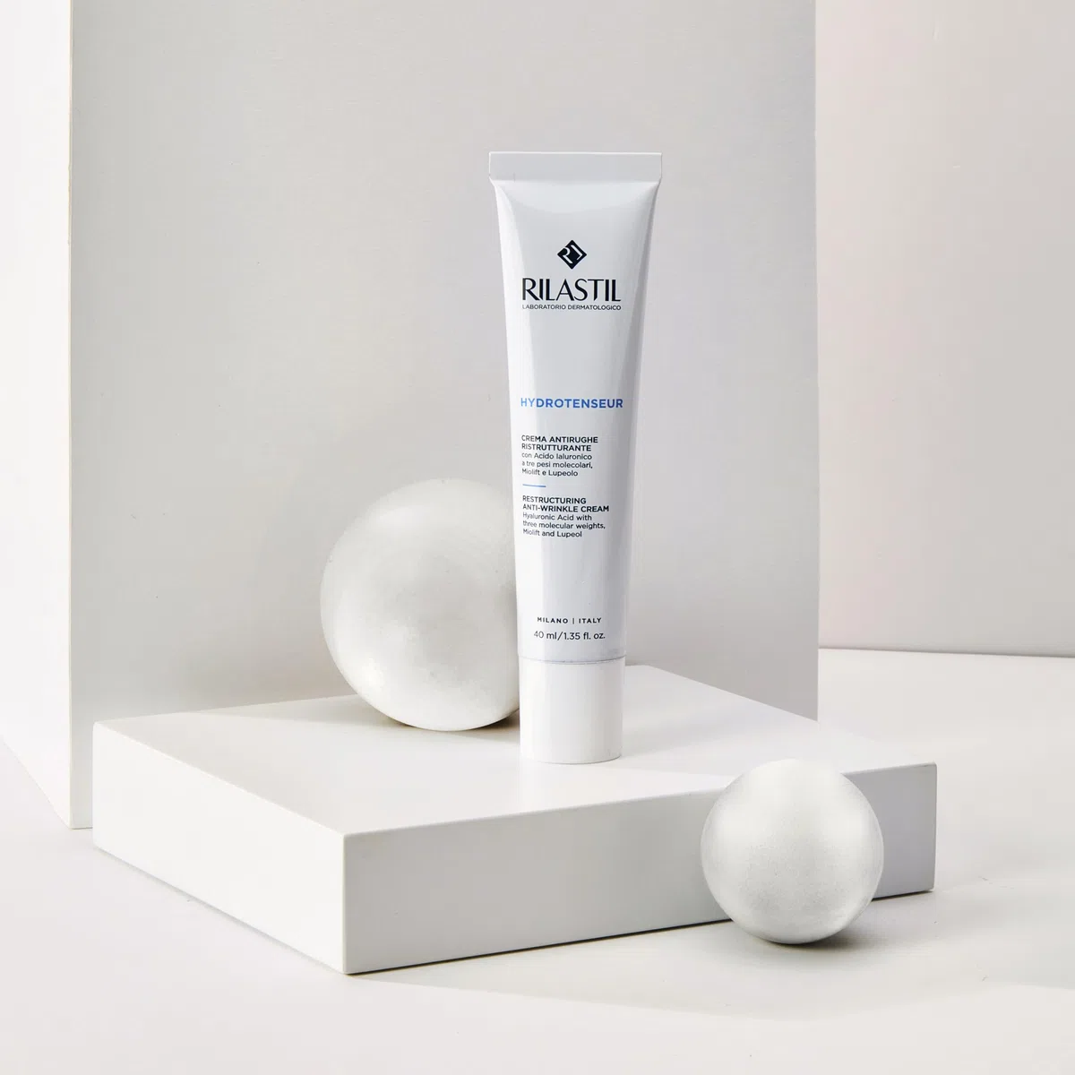 Rilastil - Hydrotenseur Gel - Crema Reestructurante, Antiarrugas y Antimanchas con Ácido Hialurónico, Hidrata, Rellena y Repara, Para Todo Tipo de Pieles - 40 ml