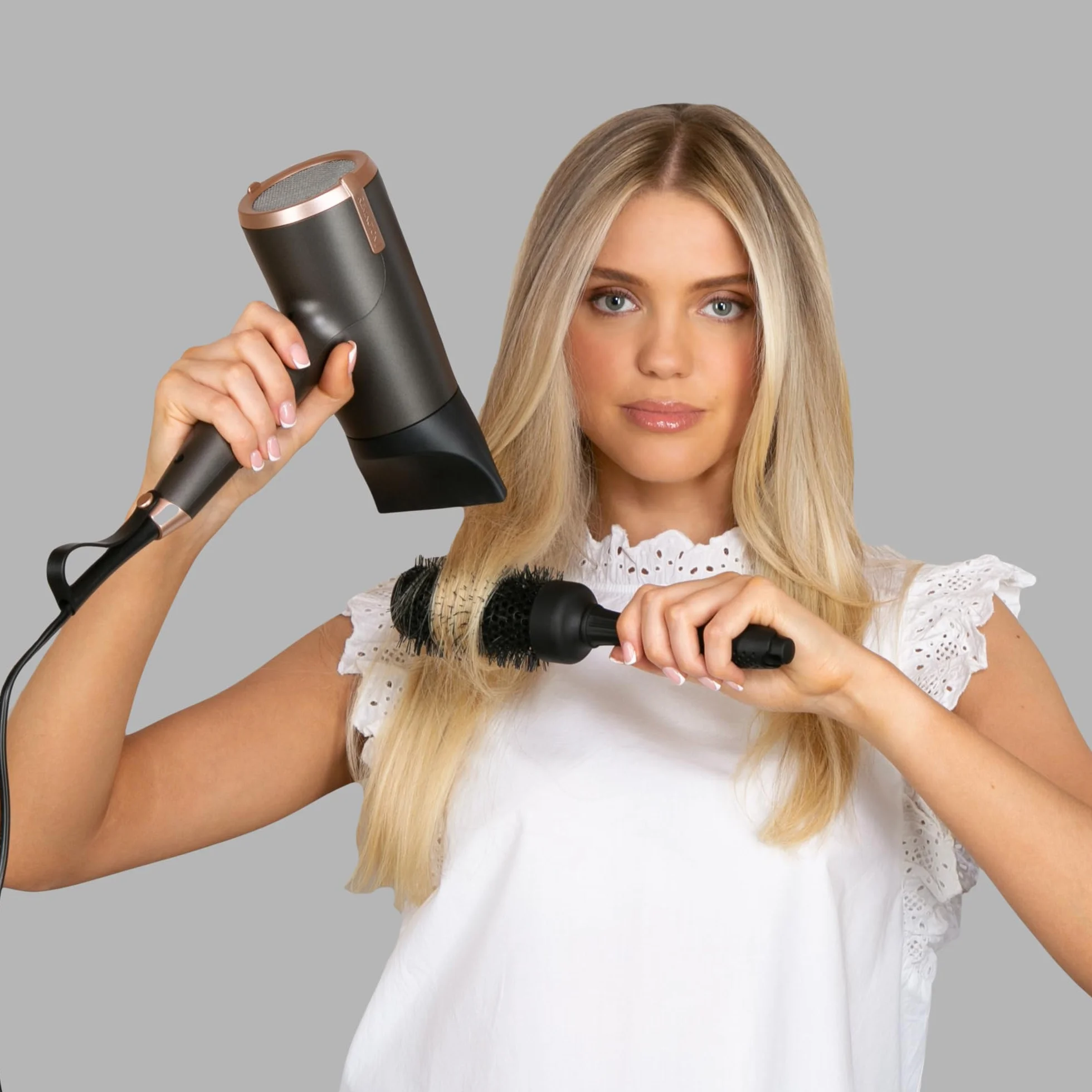 Remington Secador de Pelo Professional ONE, sensor Thermacare para proteger cabello, iónico, 8 ajustes, 4 accesorios, reductor encrespamiento, neceser para guardar, D6078