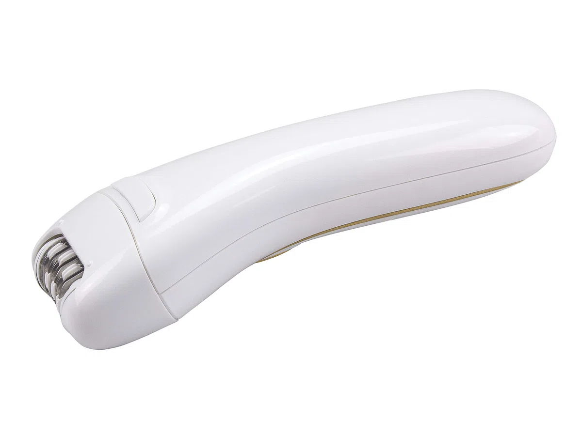 BEPER 3BEPI001 - Depiladora 2en1, Funcionamiento con cable o recargable, Plug&Play, Dos cabezales, Dos velocidades, Afeitadora y Silk-épil, Depilación rápida, Luz, Funda y cepillo incluidos